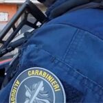 Scampia, fuga prima del blitz dei Carabinieri